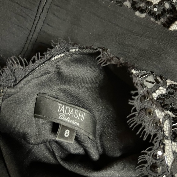 Beautiful Lace Top - Picture 2 of 3